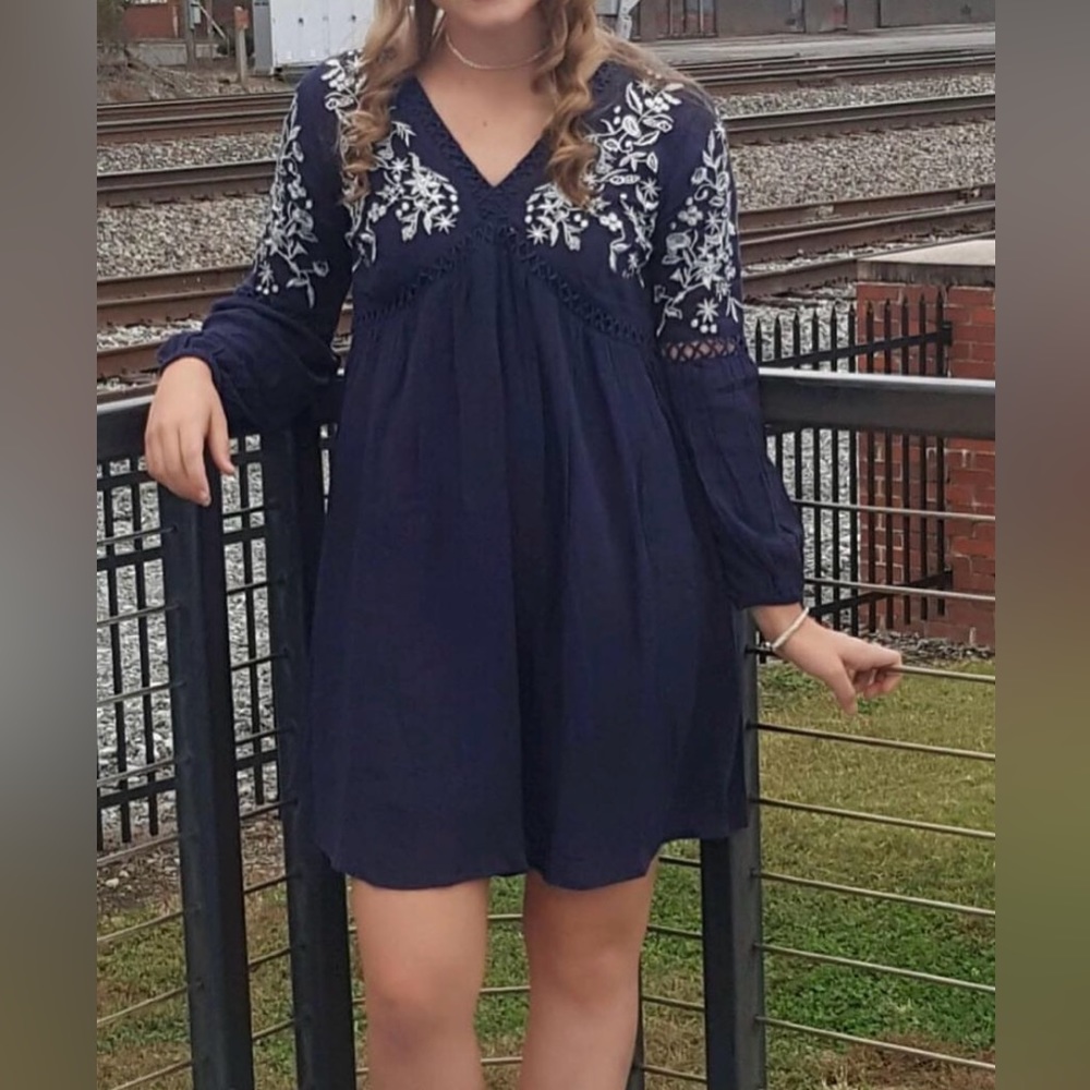 Navy Boutique tie back dress